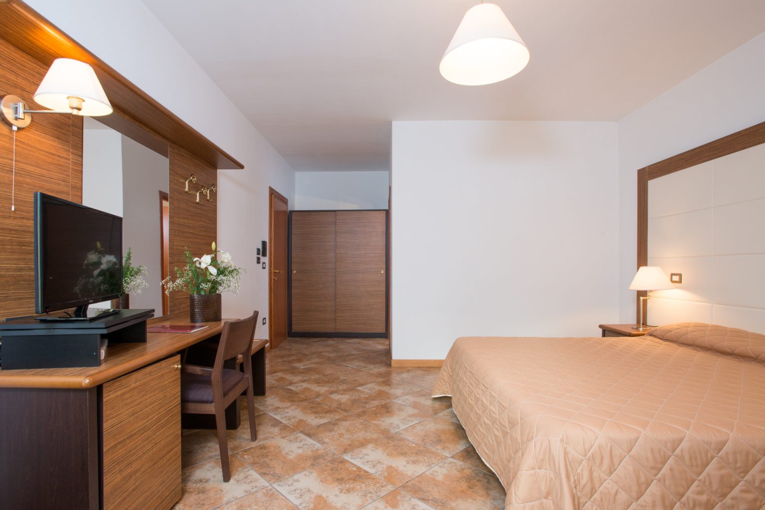 Hotel Royal - Camere - Tripla-4